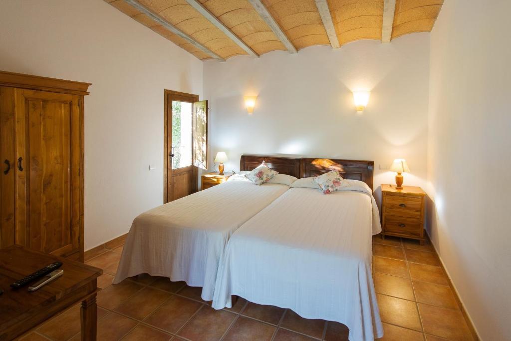Agroturismo Xarc Санта Еулалия дел Рио Стая снимка