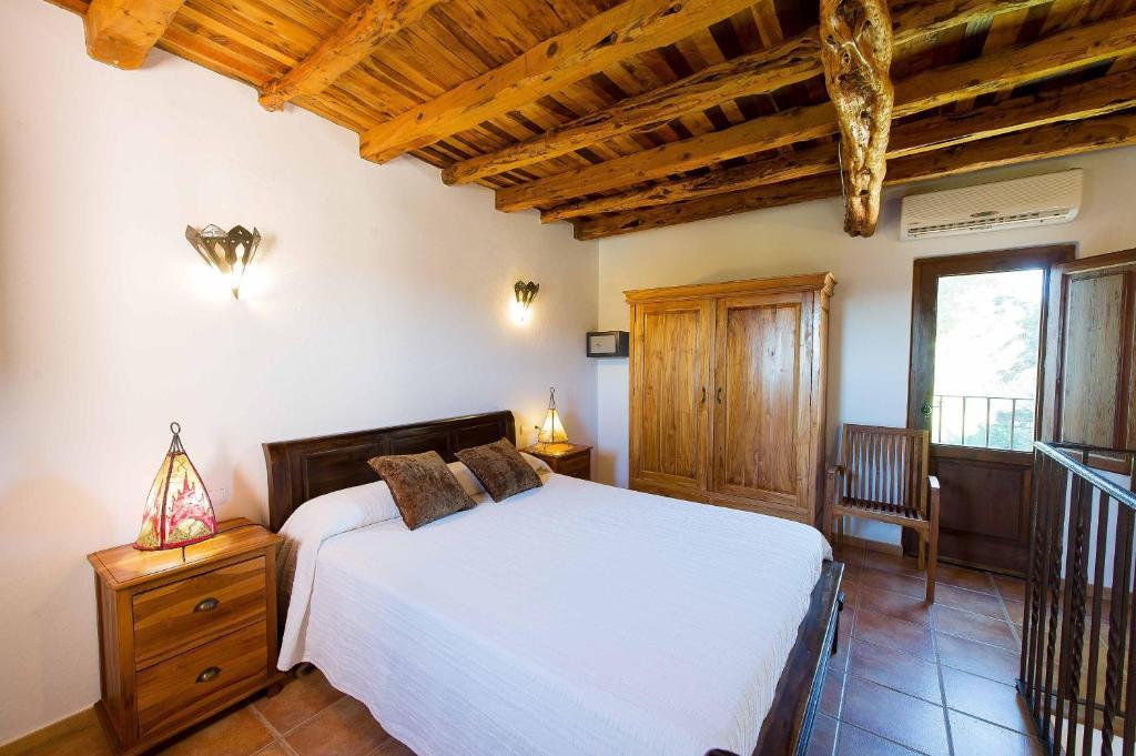 Agroturismo Xarc Санта Еулалия дел Рио Стая снимка
